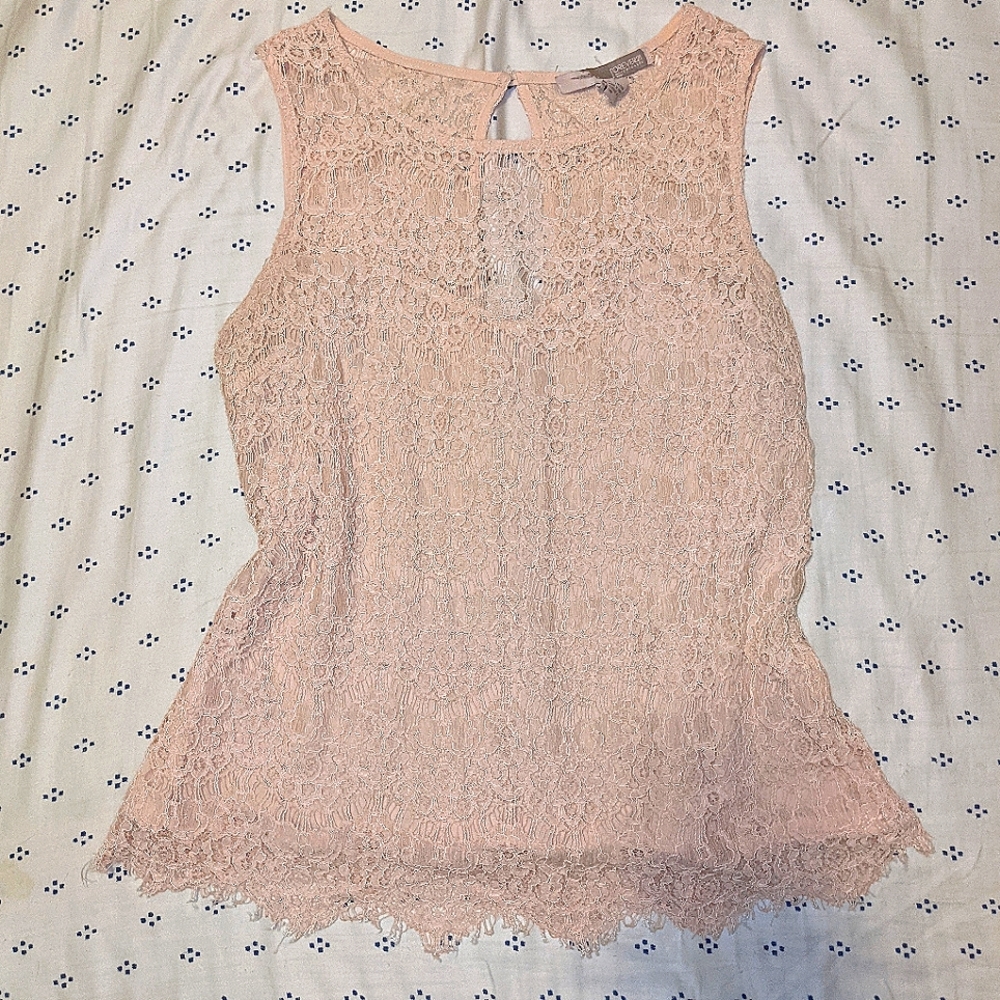 🌸 Beautiful lace blush rose pink top from Forever 21